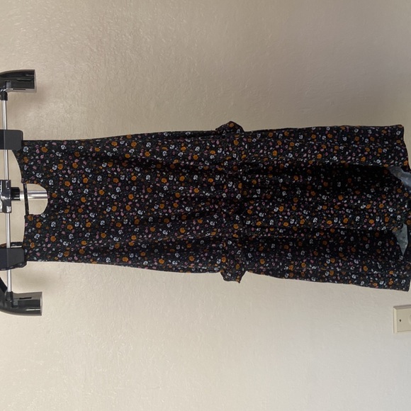 Backless Romper - Picture 3 of 3